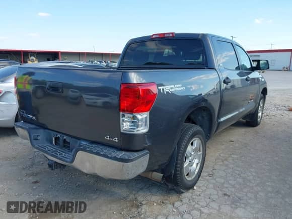 2012 Toyota Tundra с VIN 5TFDY5F1XCX248615, выставлен на аукционе IAAI как лот 43421269 с пробегом 309 736 миль миль и . История ставок и продаж доступна на DreamBid. Изображение 4.