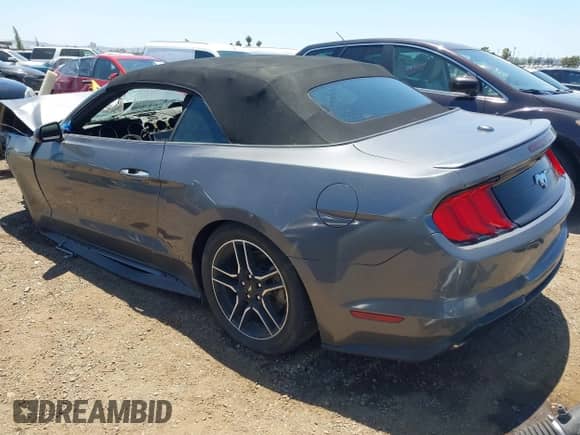 2021 Ford Mustang EcoBoost с VIN 1FATP8UH1M5123053, выставлен на аукционе IAAI как лот 42313559 с пробегом Не указан миль и . История ставок и продаж доступна на DreamBid. Изображение 3.