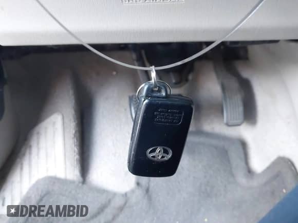 2011 Toyota Prius I z VIN JTDKN3DU6B0246384, wystawiony jako IAAI lot #43495788 z przebiegiem 320 451 mil mil oraz . Historia ofert i sprzedaży dostępna na DreamBid. Obrazek 11.