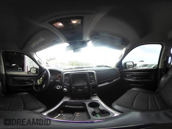 2016 Ram 1500 Sport z VIN 1C6RR6UT3GS257308, wystawiony jako IAAI lot #42419142 z przebiegiem 158 578 mil mil oraz . Historia ofert i sprzedaży dostępna na DreamBid. Obrazek 19.