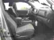 2023 Toyota Tacoma SR z VIN 3TMCZ5AN0PM639447, wystawiony jako Copart lot #80073135 z przebiegiem 28 815 mil mil oraz Szkoda całkowita • Salvage title. Historia ofert i sprzedaży dostępna na DreamBid. Obrazek 7.