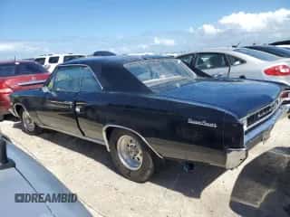 1966 Chevrolet Chevelle с VIN 136176F110107, выставлен на аукционе Copart как лот 77019024 с пробегом 31 375 миль миль и Списание • Salvage title. История ставок и продаж доступна на DreamBid. Изображение 2.