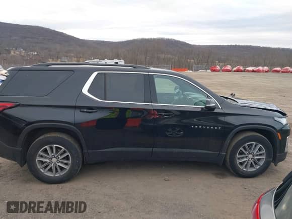 2022 Chevrolet Traverse LT Cloth z VIN 1GNEVGKW9NJ187846, wystawiony jako IAAI lot #41475301 z przebiegiem 27 786 mil mil oraz . Historia ofert i sprzedaży dostępna na DreamBid. Obrazek 13.