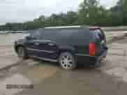 2013 Cadillac Escalade ESV Luxury с VIN 1GYS4HEFXDR366648, выставлен на аукционе Copart как лот 63192305 с пробегом 213 648 миль миль и Списание • Salvage title. История ставок и продаж доступна на DreamBid. Изображение 2.