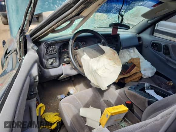 2000 Dodge Dakota Sport with VIN 1B7GG22N3YS714235, listed as a Copart auction lot 80039945 with Not provided miles and Salvage title. Bid and sale history available at DreamBid. Image 8.