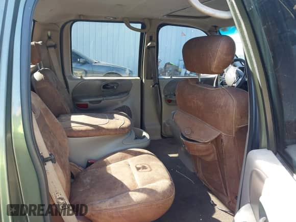 2002 Ford F-150 XLT с VIN 1FTRW08L42KE05595, выставлен на аукционе IAAI как лот 41486251 с пробегом Не указан миль и . История ставок и продаж доступна на DreamBid. Изображение 8.