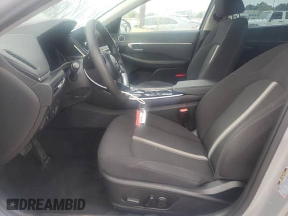 2023 Hyundai Sonata SEL с VIN KMHL64JA3PA273492, выставлен на аукционе Copart как лот 67066805 с пробегом 58 411 миль миль и На запчасти • Non repairable. История ставок и продаж доступна на DreamBid. Изображение 7.