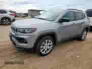 2024 Jeep Compass Latitude Lux с VIN 3C4NJDFN7RT578934, выставлен на аукционе Copart как лот 62761585 с пробегом 9 935 миль миль и Чистый • Clean title. История ставок и продаж доступна на DreamBid. Изображение 1.