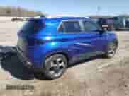 2021 Hyundai Venue SEL с VIN KMHRC8A3XMU129699, выставлен на аукционе Copart как лот 44645253 с пробегом 11 607 миль миль и . История ставок и продаж доступна на DreamBid. Изображение 3.