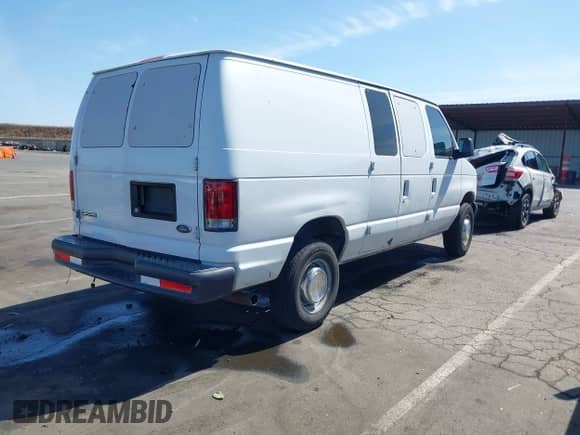 2006 Ford Econoline Cargo с VIN 1FTNE24L16DB11522, выставлен на аукционе IAAI как лот 42361864 с пробегом 296 735 миль миль и . История ставок и продаж доступна на DreamBid. Изображение 4.