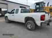 2009 Chevrolet Silverado 2500HD Work Truck z VIN 1GCHK49K69E159162, wystawiony jako Copart lot #59477705 z przebiegiem Nie podano mil oraz Szkoda całkowita • Salvage title. Historia ofert i sprzedaży dostępna na DreamBid. Obrazek 2.