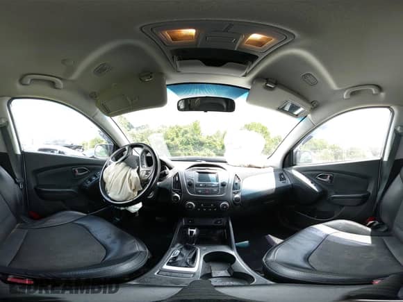 2015 Hyundai Tucson Limited z VIN KM8JU3AG7FU951976, wystawiony jako IAAI lot #42508991 z przebiegiem 128 583 mil mil oraz . Historia ofert i sprzedaży dostępna na DreamBid. Obrazek 18.