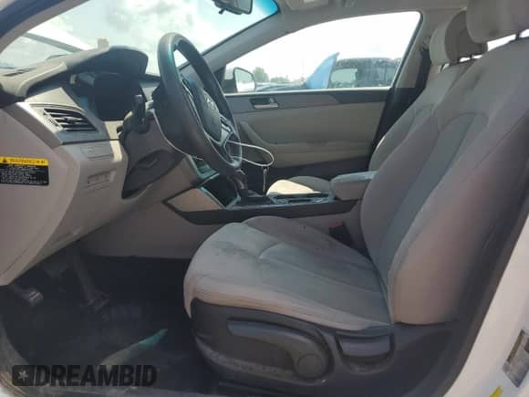 2016 Hyundai Sonata SE с VIN 5NPE24AF7GH420104, выставлен на аукционе Copart как лот 62540805 с пробегом 204 544 миль миль и Списание • Salvage title. История ставок и продаж доступна на DreamBid. Изображение 7.