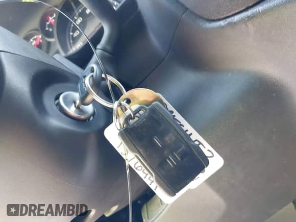 2021 Chevrolet Silverado 1500 Work Truck z VIN 3GCPWAEH3MG443939, wystawiony jako IAAI lot #43369122 z przebiegiem 100 824 mil mil oraz . Historia ofert i sprzedaży dostępna na DreamBid. Obrazek 11.