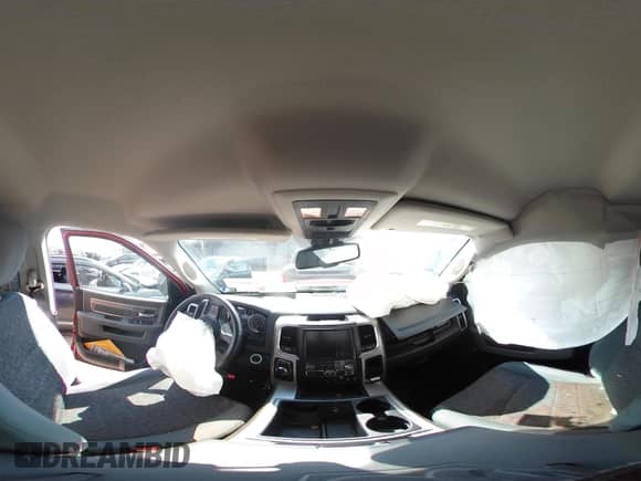 2015 Ram 1500 Big Horn z VIN 1C6RR6LT2FS639684, wystawiony jako IAAI lot #42981923 z przebiegiem 121 902 mil mil oraz . Historia ofert i sprzedaży dostępna na DreamBid. Obrazek 18.