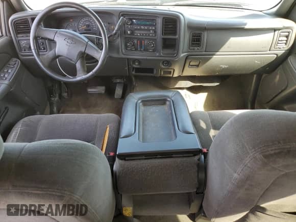 2005 Chevrolet Silverado 2500HD LS с VIN 1GCHC23U35F801207, выставлен на аукционе Copart как лот 52006125 с пробегом 160 928 миль миль и Списание • Salvage title. История ставок и продаж доступна на DreamBid. Изображение 8.