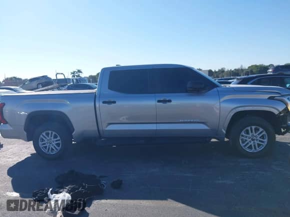 2024 Toyota Tundra SR5 with VIN 5TFLA5EC1RX022765, listed as a IAAI auction lot 41421939 with 30,946 mi miles and . Bid and sale history available at DreamBid. Image 14.