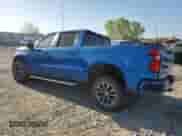 2022 Chevrolet Silverado 1500 RST with VIN 1GCUDEET6NZ575504, listed as a Copart auction lot 50902685 with 18,533 mi miles and Salvage title. Bid and sale history available at DreamBid. Image 2.