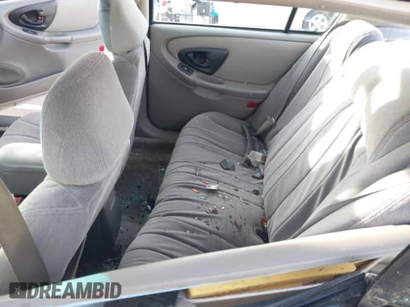 2005 Chevrolet Malibu Classic z VIN 1G1ND52F55M194185, wystawiony jako IAAI lot #41534541 z przebiegiem Nie podano mil oraz . Historia ofert i sprzedaży dostępna na DreamBid. Obrazek 8.