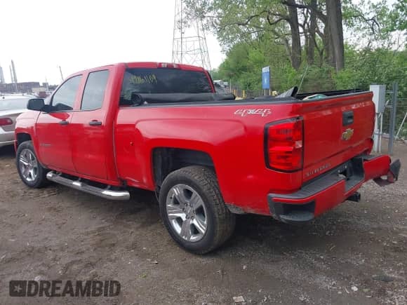 2017 Chevrolet Silverado 1500 Custom с VIN 1GCVKPEC4HZ273400, выставлен на аукционе IAAI как лот 42161109 с пробегом 177 000 миль миль и . История ставок и продаж доступна на DreamBid. Изображение 3.