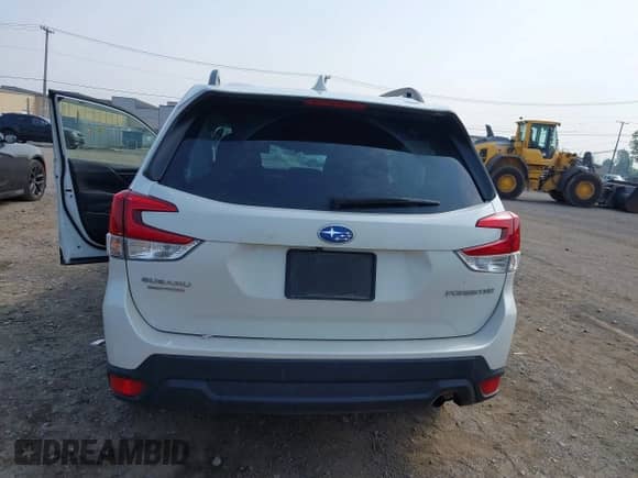 2023 Subaru Forester Premium z VIN JF2SKAEC4PH505628, wystawiony jako IAAI lot #42906904 z przebiegiem 14 733 mil mil oraz . Historia ofert i sprzedaży dostępna na DreamBid. Obrazek 17.