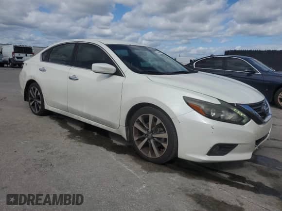 2016 Nissan Altima SR with VIN 1N4AL3AP2GC265512, listed as a Copart auction lot 84906895 with 196,243 mi miles and Salvage title. Bid and sale history available at DreamBid. Image 4.
