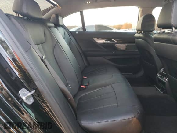 2017 BMW 7 Series 740i xDrive с VIN WBA7E4C55HGU99795, выставлен на аукционе Copart как лот 85545124 с пробегом 99 304 миль миль и Списание • Salvage title. История ставок и продаж доступна на DreamBid. Изображение 10.