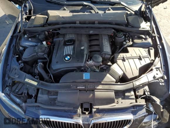 2008 BMW 3 Series 328i z VIN WBAWR33588P153122, wystawiony jako Copart lot #86115625 z przebiegiem 119 648 mil mil oraz Szkoda całkowita • Salvage title. Historia ofert i sprzedaży dostępna na DreamBid. Obrazek 11.