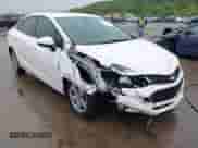 2018 Chevrolet Cruze LS с VIN 1G1BC5SM8J7126752, выставлен на аукционе IAAI как лот 42518748 с пробегом 138 951 миль миль и . История ставок и продаж доступна на DreamBid. Изображение 1.