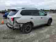 2020 Nissan Pathfinder SV with VIN 5N1DR2BM7LC588612, listed as a Copart auction lot 83972995 with 111,657 mi miles and Salvage title. Bid and sale history available at DreamBid. Image 3.