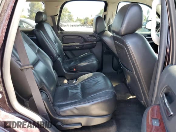 2009 Cadillac Escalade z VIN 1GYFC23239R218401, wystawiony jako Copart lot #66941205 z przebiegiem 151 047 mil mil oraz Szkoda całkowita • Salvage title. Historia ofert i sprzedaży dostępna na DreamBid. Obrazek 11.