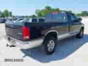 2002 Dodge 1500 z VIN 1D7HU16N92J192442, wystawiony jako IAAI lot #42467325 z przebiegiem 165 782 mil mil oraz . Historia ofert i sprzedaży dostępna na DreamBid. Obrazek 4.