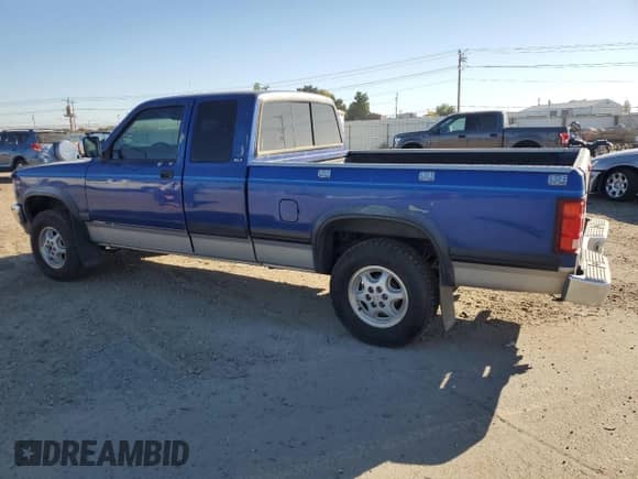 1994 Dodge Dakota z VIN 1B7GG23X0RS733164, wystawiony jako Copart lot #73344004 z przebiegiem 101 809 mil mil oraz Szkoda całkowita • Salvage title. Historia ofert i sprzedaży dostępna na DreamBid. Obrazek 2.