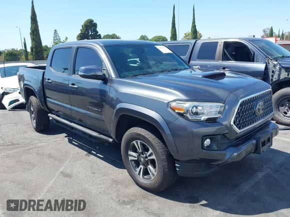 2019 Toyota Tacoma SR5 с VIN 3TMAZ5CN3KM084409, выставлен на аукционе IAAI как лот 43076335 с пробегом 73 078 миль миль и . История ставок и продаж доступна на DreamBid. Изображение 1.