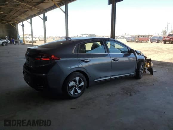 2018 Hyundai Ioniq SEL с VIN KMHC75LC0JU094642, выставлен на аукционе Copart как лот 53814614 с пробегом 121 967 миль миль и Списание • Salvage title. История ставок и продаж доступна на DreamBid. Изображение 3.