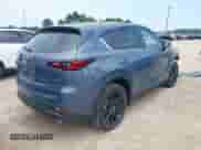 2025 Mazda CX-5 S Carbon Edition z VIN JM3KFBCM5S0702469, wystawiony jako IAAI lot #43076943 z przebiegiem 725 mil mil oraz . Historia ofert i sprzedaży dostępna na DreamBid. Obrazek 4.