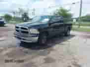 2020 Ram 1500 SLT z VIN 1C6RR6TT0LS135260, wystawiony jako IAAI lot #42356895 z przebiegiem 79 240 mil mil oraz . Historia ofert i sprzedaży dostępna na DreamBid. Obrazek 2.