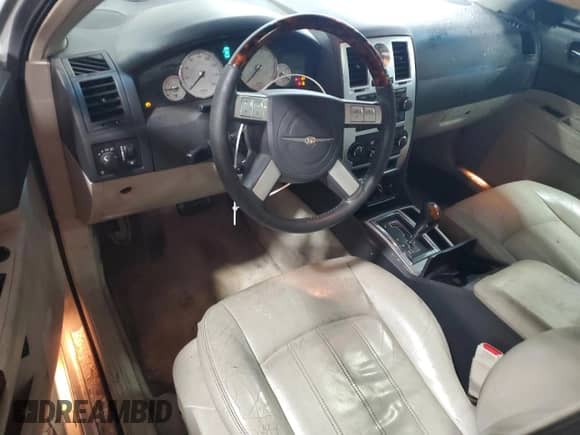 2005 Chrysler 300 C with VIN 2C3JA63H25H145036, listed as a Copart auction lot 67770735 with 200,753 mi miles and Salvage title. Bid and sale history available at DreamBid. Image 8.