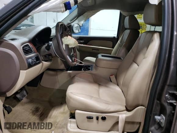 2007 GMC Sierra 1500 SLT with VIN 2GTEC13J371523406, listed as a Copart auction lot 89499175 with 198,160 mi miles and Salvage title. Bid and sale history available at DreamBid. Image 7.