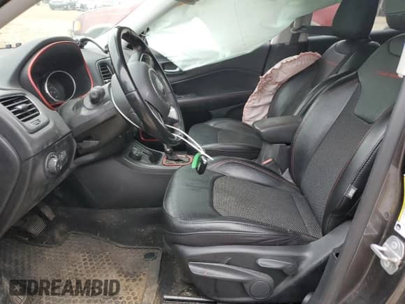 2020 Jeep Compass Trailhawk with VIN 3C4NJDDB7LT163175, listed as a Copart auction lot 68119685 with Not provided miles and Salvage title. Bid and sale history available at DreamBid. Image 7.