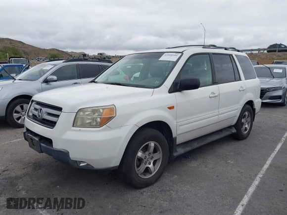 2006 Honda Pilot EX-L z VIN 2HKYF18766H503746, wystawiony jako IAAI lot #42068101 z przebiegiem Nie podano mil oraz . Historia ofert i sprzedaży dostępna na DreamBid. Obrazek 2.