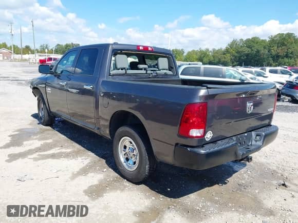 2016 Ram 1500 Tradesman z VIN 1C6RR7KG2GS353880, wystawiony jako IAAI lot #43242781 z przebiegiem 33 359 mil mil oraz . Historia ofert i sprzedaży dostępna na DreamBid. Obrazek 3.