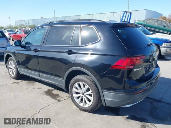 2018 Volkswagen Tiguan S с VIN 3VV1B7AX1JM091928, выставлен на аукционе IAAI как лот 42283454 с пробегом 53 650 миль миль и . История ставок и продаж доступна на DreamBid. Изображение 3.