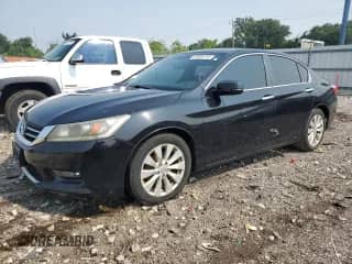 2014 Honda Accord EX с VIN 1HGCR2F72EA239037, выставлен на аукционе Copart как лот 67085715 с пробегом 110 986 миль миль и Списание • Salvage title. История ставок и продаж доступна на DreamBid. Изображение 1.