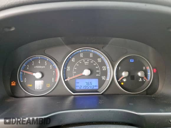 2008 Hyundai Santa Fe SE с VIN 5NMSH13E68H149037, выставлен на аукционе Copart как лот 68950065 с пробегом 219 543 миль миль и Списание • Salvage title. История ставок и продаж доступна на DreamBid. Изображение 9.