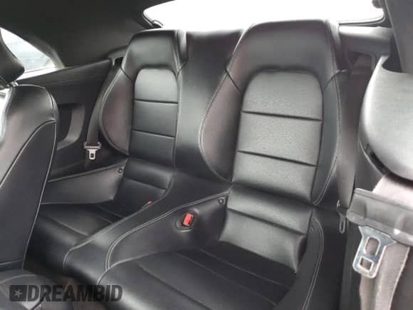 2016 Ford Mustang EcoBoost Premium z VIN 1FATP8UH1G5217129, wystawiony jako Copart lot #69911345 z przebiegiem 116 808 mil mil oraz Szkoda całkowita • Salvage title. Historia ofert i sprzedaży dostępna na DreamBid. Obrazek 10.