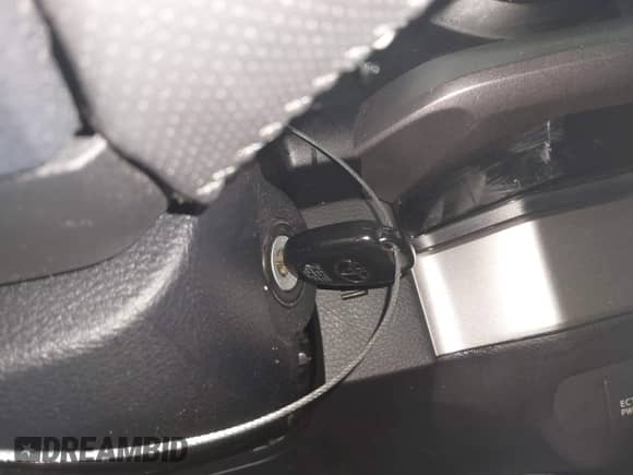 2018 Toyota Tacoma SR5 with VIN 5TFRZ5CN2JX058282, listed as a IAAI auction lot 42633438 with 94,071 mi miles and . Bid and sale history available at DreamBid. Image 11.