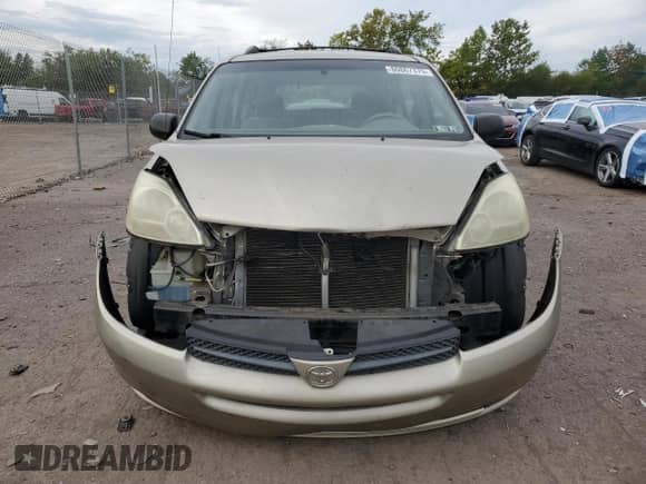 2005 Toyota Sienna CE z VIN 5TDZA23C45S301302, wystawiony jako Copart lot #80867375 z przebiegiem 283 288 mil mil oraz Szkoda całkowita • Salvage title. Historia ofert i sprzedaży dostępna na DreamBid. Obrazek 5.