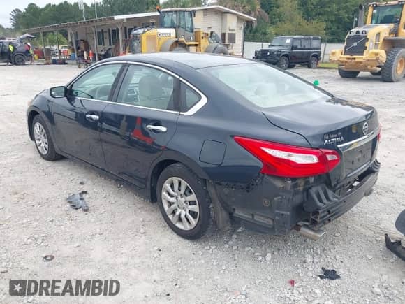 2016 Nissan Altima S with VIN 1N4AL3AP5GC205756, listed as a IAAI auction lot 43201986 with 169,056 mi miles and . Bid and sale history available at DreamBid. Image 3.