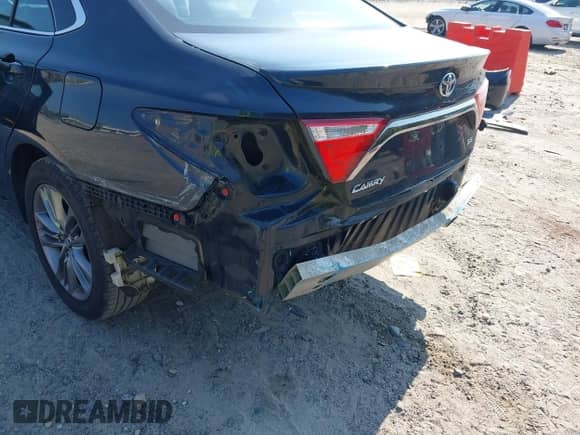 2017 Toyota Camry XLE с VIN 4T1BF1FKXHU331965, выставлен на аукционе IAAI как лот 43265885 с пробегом 183 013 миль миль и . История ставок и продаж доступна на DreamBid. Изображение 6.